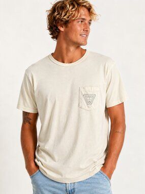 Vissla Vintage Wash Graphic Pocket Tee Men’s Medium Cream Cotton Surf Shirt